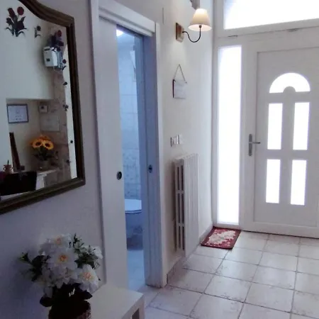Dimora Fiorita Holiday home *